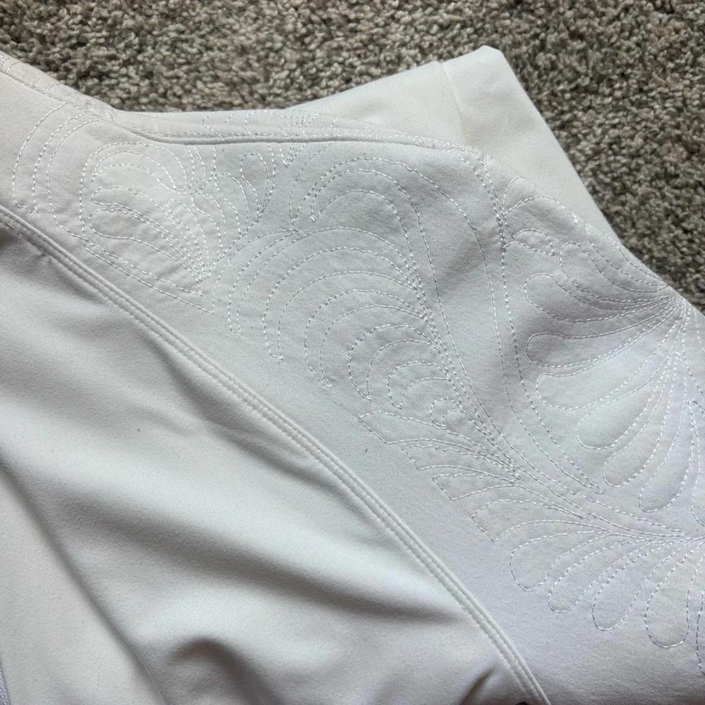 Lululemon 1/2 zip jacket cream size 12